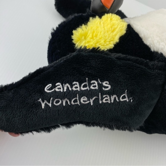 Fiesta Large King Penguin Plush Canada's Wonderland 16.5 inches - Picture 8 of 11